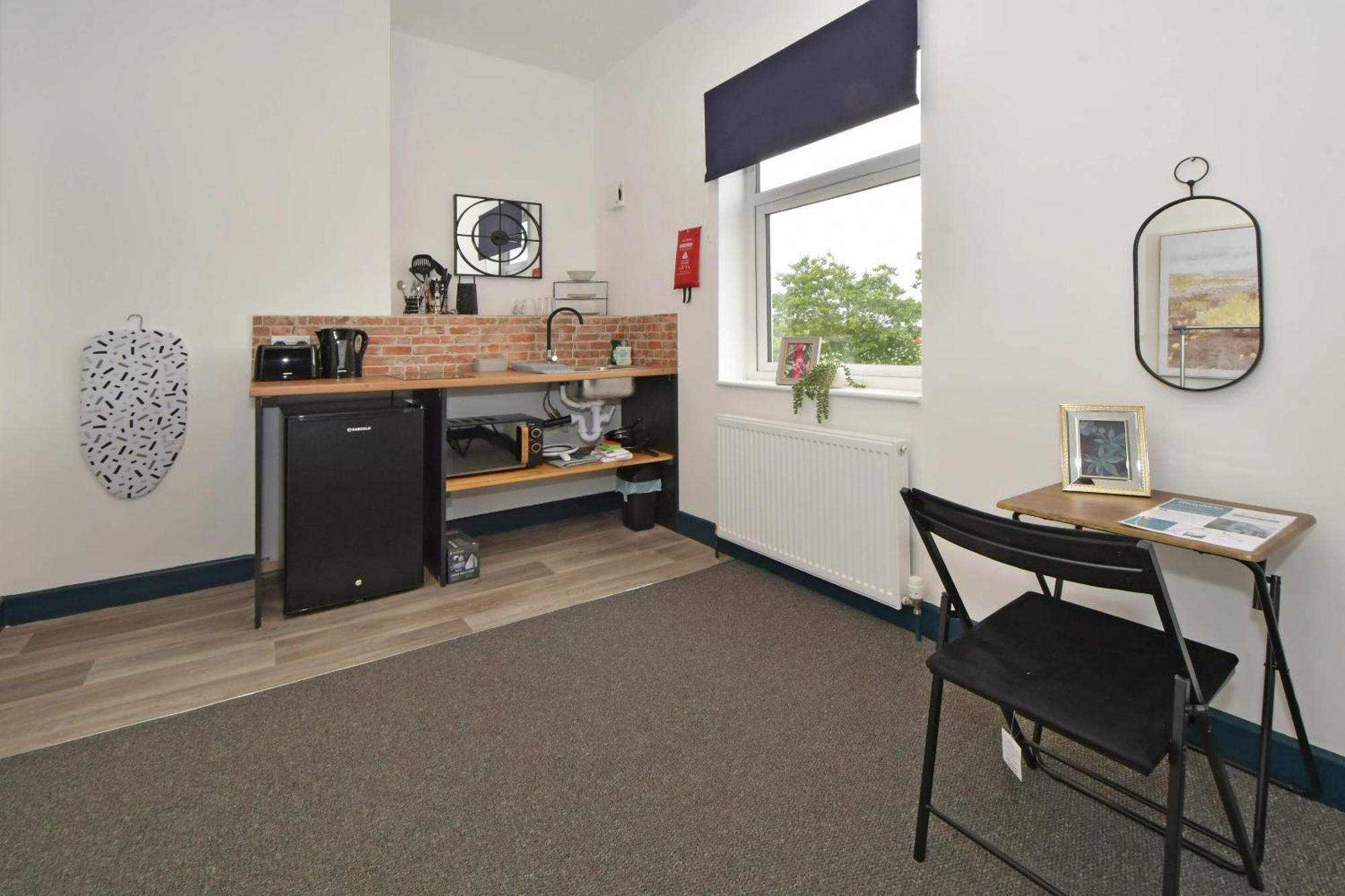Stay At Shobnall Road Rooms And Studios Burton Εξωτερικό φωτογραφία