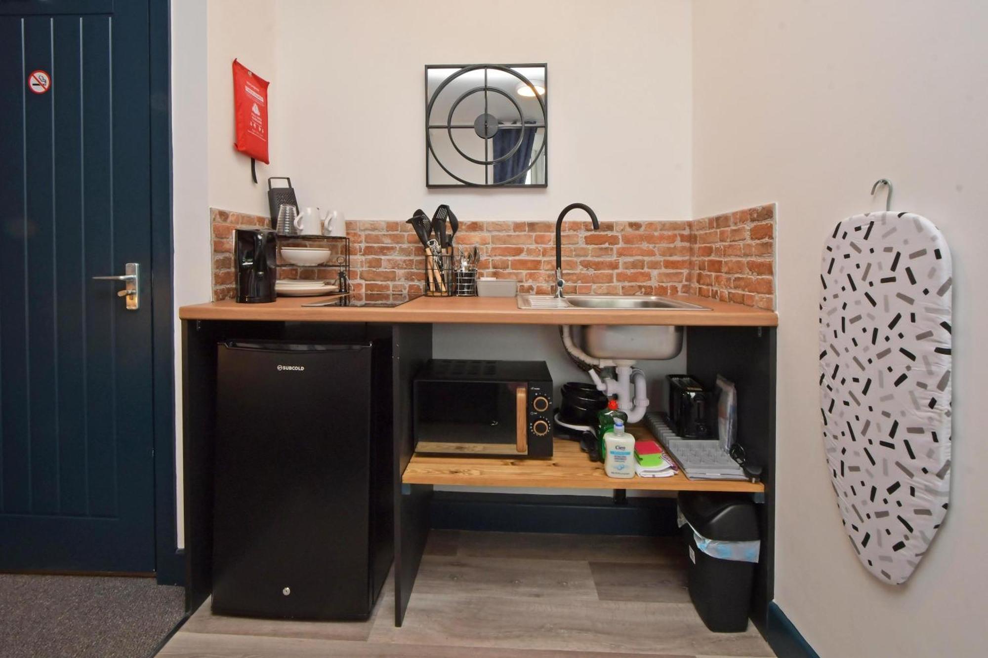 Stay At Shobnall Road Rooms And Studios Burton Εξωτερικό φωτογραφία